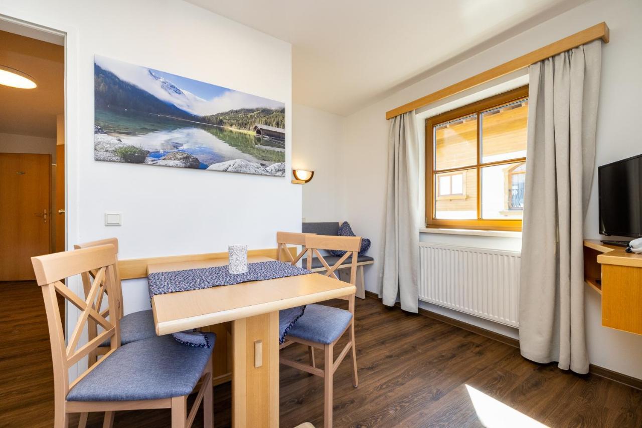 Michis Aparthotel Флахау Екстериор снимка