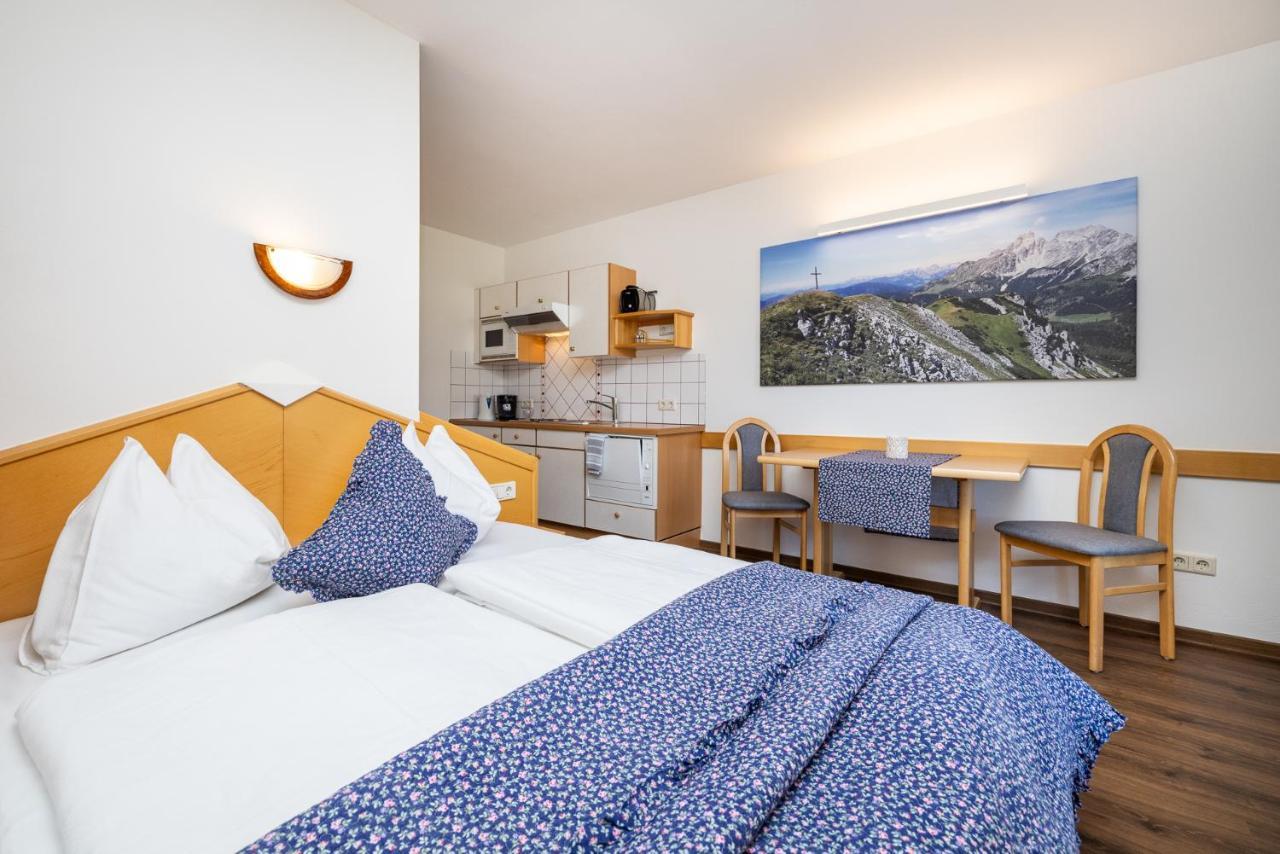 Michis Aparthotel Флахау Екстериор снимка