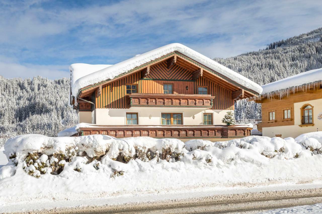 Michis Aparthotel Флахау Екстериор снимка